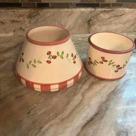 Yankee candle holder with topper. - Picture 4 of 10